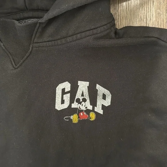 Disney x Gap teen sweatshirt size 10​​​​ - Picture 2 of 4